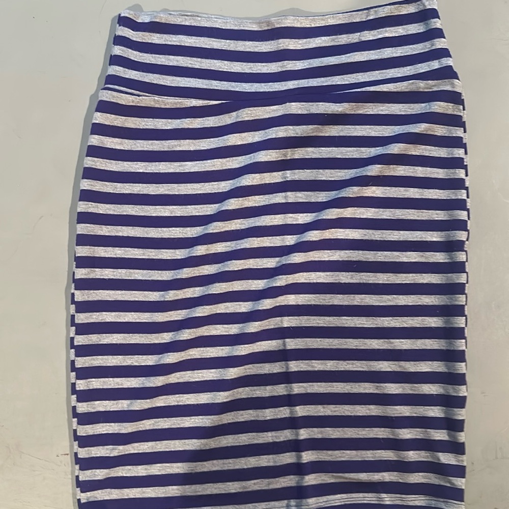 Lularoe cassie skirt size small purple and grey